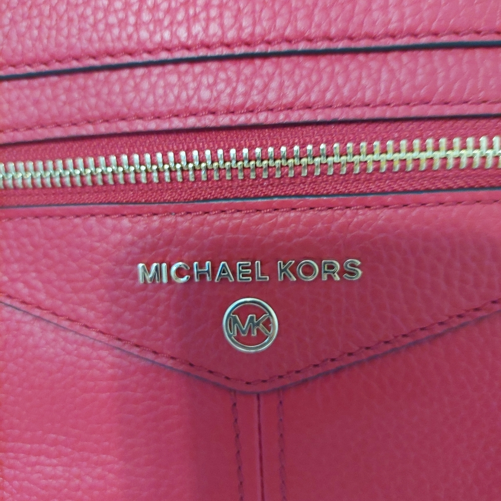 Michael Kors Warren Me Crimson Messenger - Picture 3 of 6